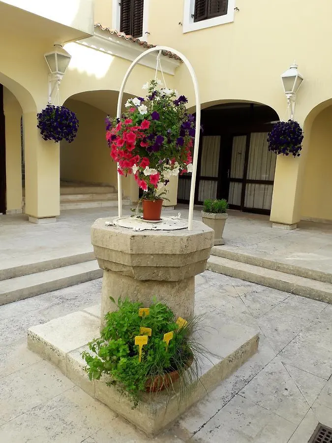 مالينسكا Apartments And Rooms Haludovo - Ribarsko Selo بيت ضيافة