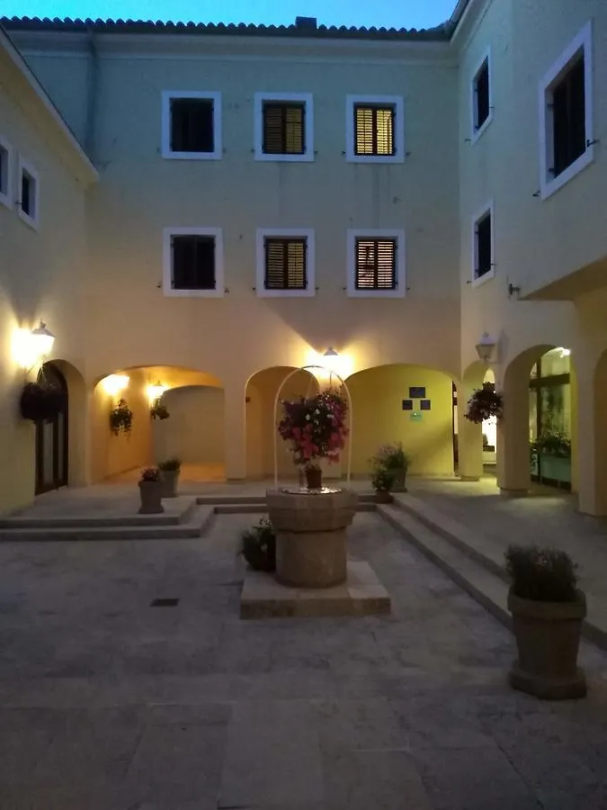 Apartments And Rooms Haludovo - Ribarsko Selo 말린스카 게스트하우스