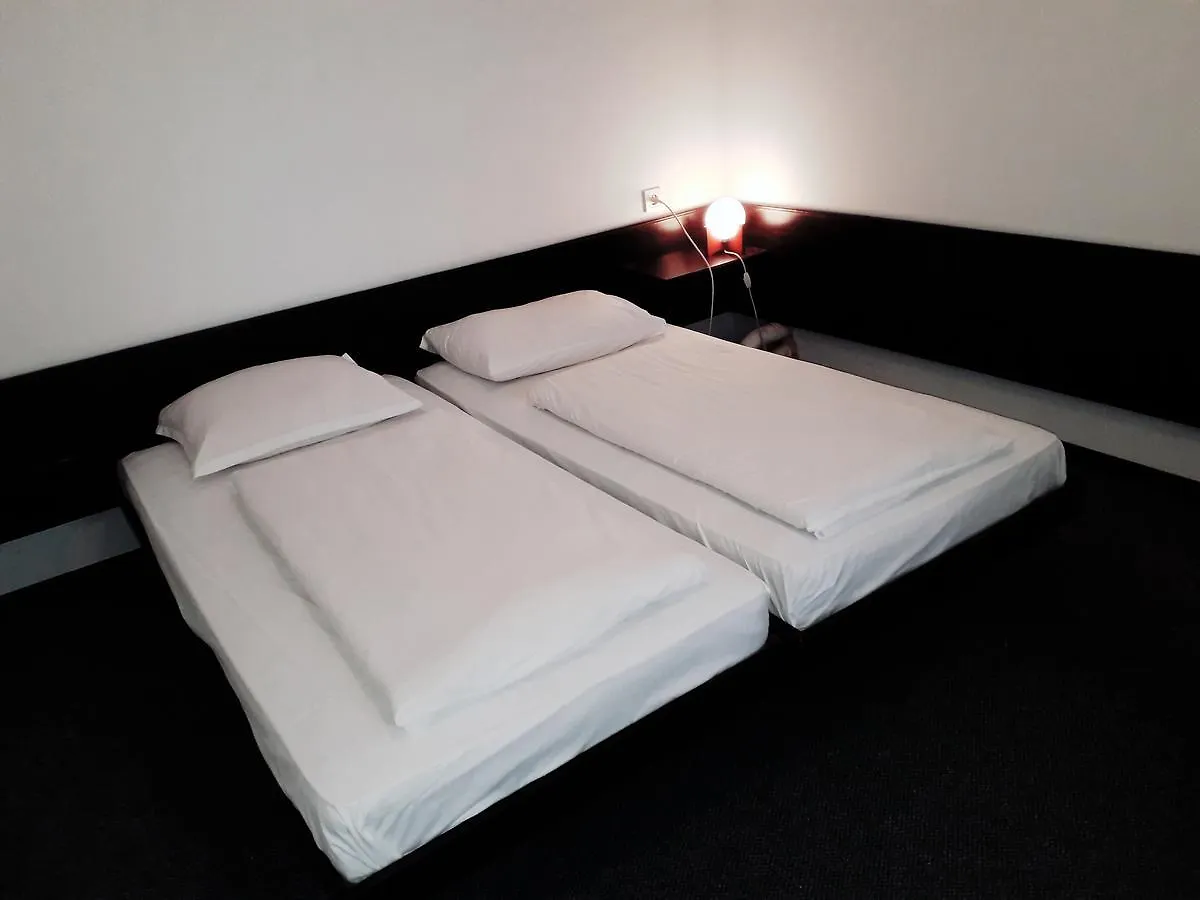 مالينسكا Apartments And Rooms Haludovo - Ribarsko Selo