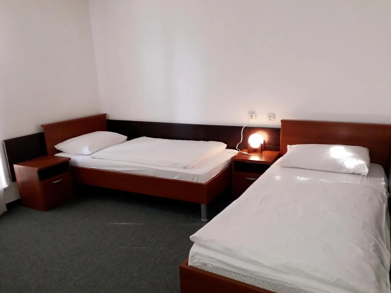 مالينسكا Apartments And Rooms Haludovo - Ribarsko Selo 3*,